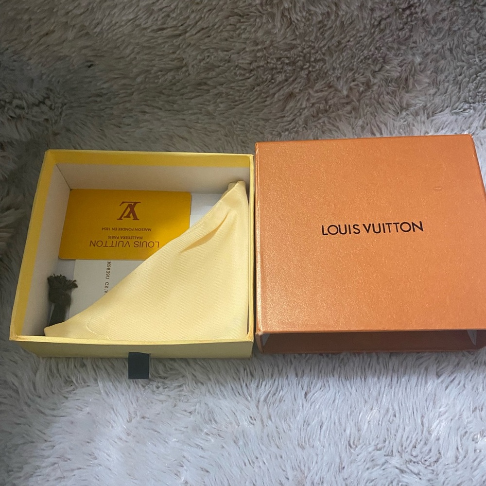 Louis Vuitton Brown Checkerd Leather Belt with Gold Buckle - Picture 3 of 4